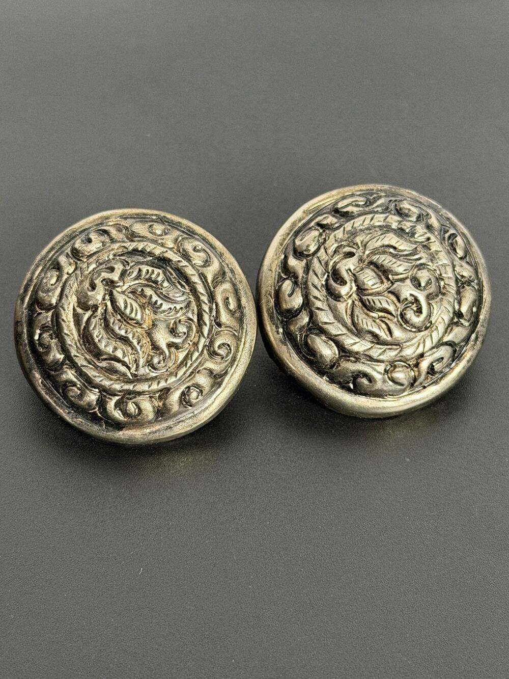 Vintage Silver Tone Repousse Floral Round Clip On Earrings 1.25"